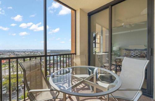 Luxury Condo at Cape Harbour Marina, Water Views! - Foto 46