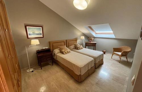 Ático Dúplex en playa Las Chapas - Foto 23