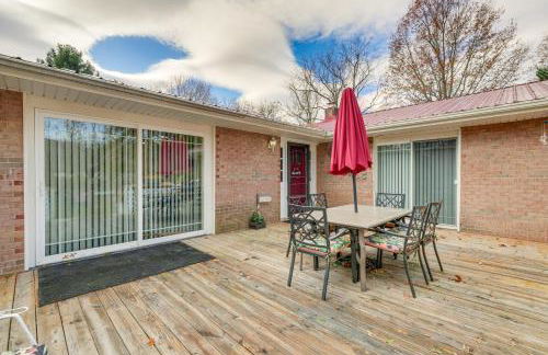 Family-Friendly Riverhouse Fishing and Hot Tub - Foto 31