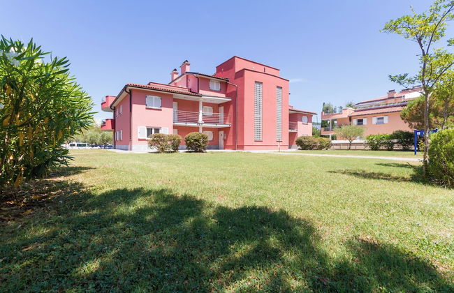 Premium Levant 212 Marina Apartment - Photo 28