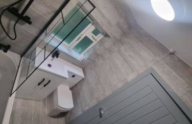 3 Bed Detached House & Hot Tub - Foto 17