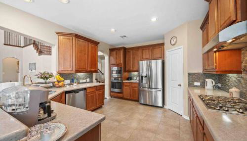 Houston House~Sleeps 16~Arcade Style Game Room - Foto 5, stove, dishwasher, minibar