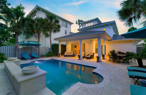 Tropical Dreams by the Sea - Vacation Home with Private Pool & Close Proximity to Beach - Foto 34