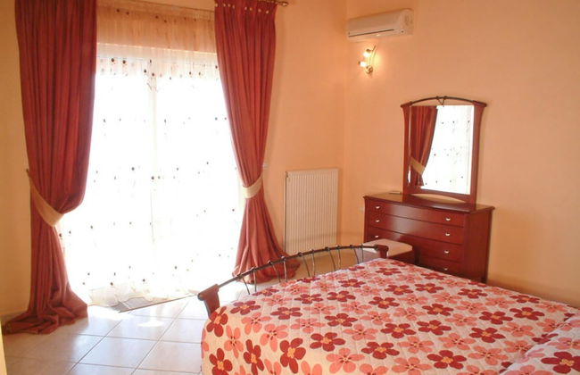 Villa Petros Large Private Pool Walk to Beach Sea Views A C Wifi Car Not Required - 180 - Foto 7