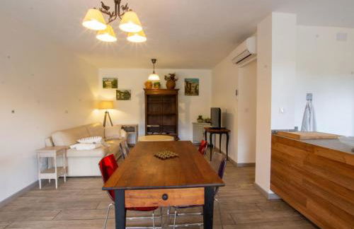 Gîte restauré avec piscine partagée, climatisation, vallée de la Dordogne - FR-1-616-258 - Foto 3