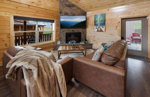 New! Indoor Pool/PS 5/Hot tub/Parkway - Foto 18