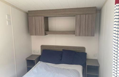 Sea Breeze Retreat 2 Bedroom Pet Friendly Caravan in Clarach Bay - Foto 21