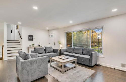 Spacious Decatur Home Sleeps 12, Work-Ready - Foto 1