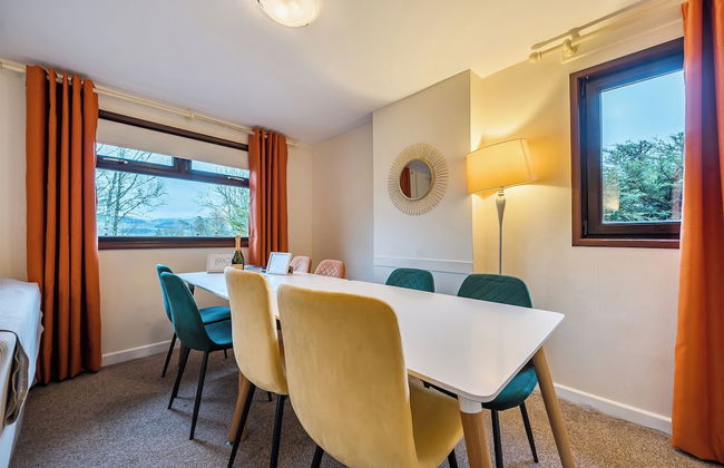 4 Bed House - Sleeps 9 - Hottub - Parking - Foto 26