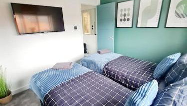 Lovely house with back garden - PRIVATE driveway - Foto 3