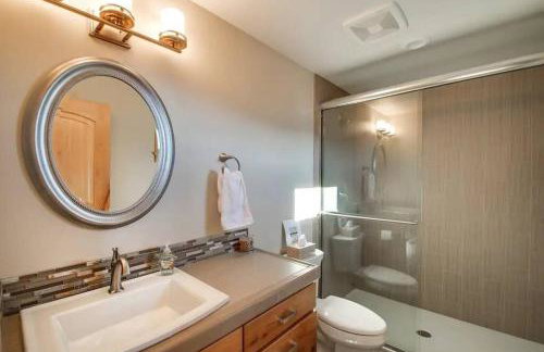 Mountain View Chalet Getaway 5 Min to Town - Foto 14