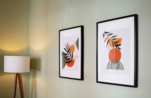 2-Bedroom Cottage - Long Stays Welcome - Photo 18