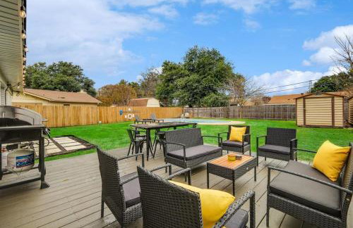 Upscale 3BR 2B Cozy Home with Pool & Grill - Foto 32