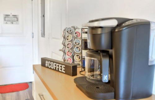 1BR ROOFTOP POOL-10 MIN WALK TO BEACH - Foto 12