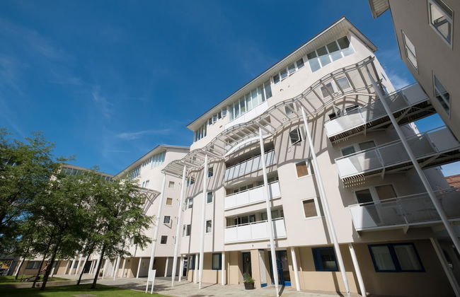 Base Serviced Apartments - The Docks - Photo 40