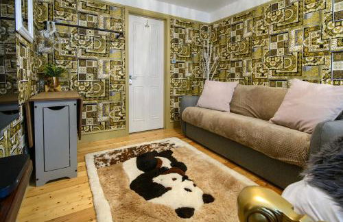 Deluxe 2 Bed Versace Bungalow Hot Tub, Sky TV, Cinema Screen Saffron Walden - Foto 12