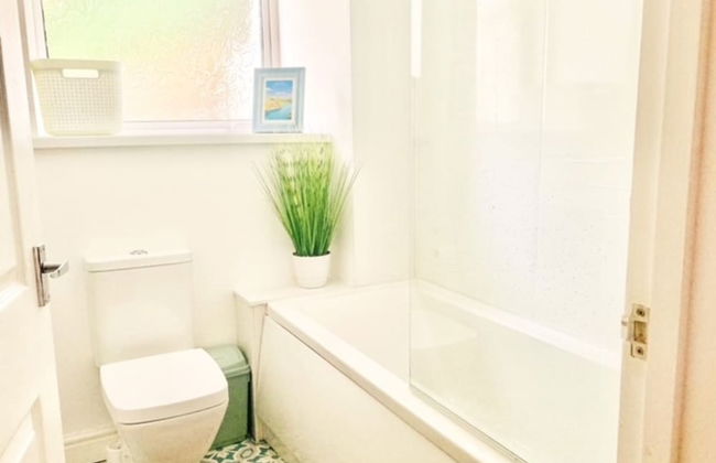 Stunning Renovated & Spacious 2 BR - 100m to Beach - Foto 11