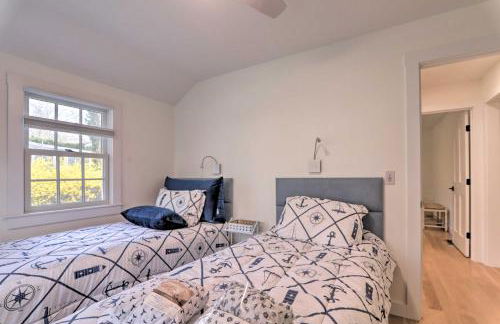 Walk to Beach! Cape Cod Cottage with Fire Pit - Photo 18