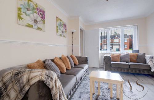 Group-Friendly 3BR Near Dudley + Parking - Foto 37