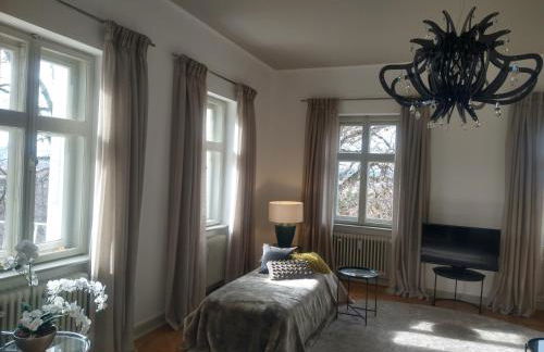 Fürstlich Wohnen im Herrenhaus - Foto 2