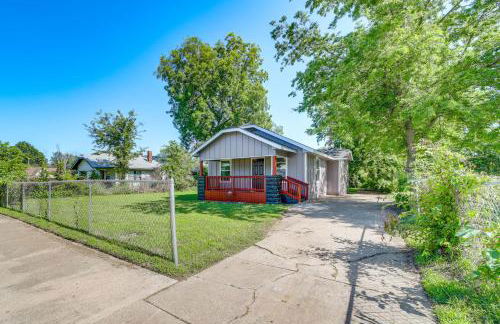 Remodeled Tulsa House with Yard about 4 Mi to Downtown! - Foto 29