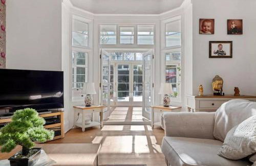 Luxury Detached House in Large Private Grounds, with Outdoor Jacuzzi and Sauna - Foto 69