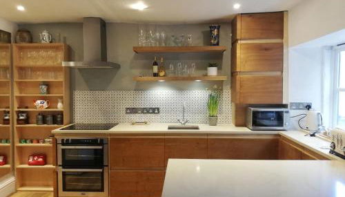 Charming 3 bedroom house with indoor wood burner. - Foto 4