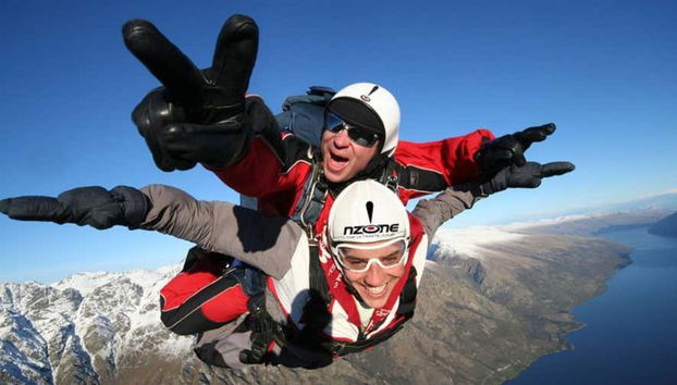 Profitez du saut en parachute