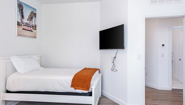 Enchanted Grove by Avantstay 30mins to Disney Private Pool - Foto 3, Habitación