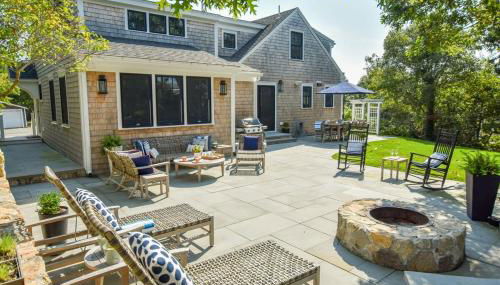 Gorgeous Home 2 Min Walk to Beach - Foto 2