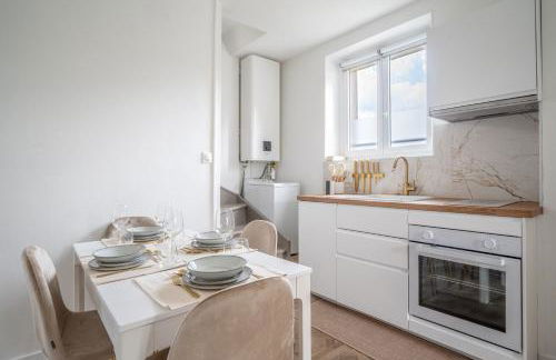 La Versaillaise Bucolique - Stationnement privatif - Proche Gare Chantiers - Foto 6