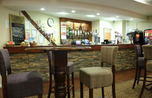 Rated Superb - Award-Winning Family Holiday Park - Live Shows, Themed Events, and Activities for All Ages, Day and Night - WiFi, Netflix, Linens - Gym, Sauna - Spotless, Quiet, Secluded, Parking - Restaurant, Shop, Bar - Foto 25