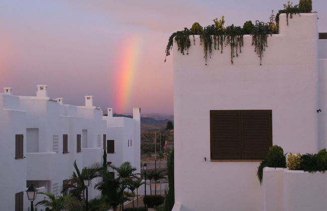 2 Room, Sleeps 4, Parking, 4 Pools, Sea 1st Line - Foto 36