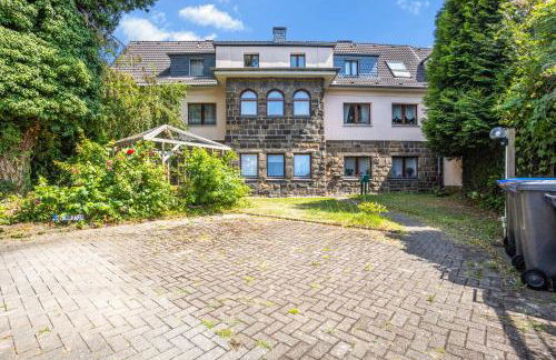 Mehr Platz als im Hotel - Ruhig & Zentral, Parkplatz, WLAN, Arbeitsplatz - Foto 24