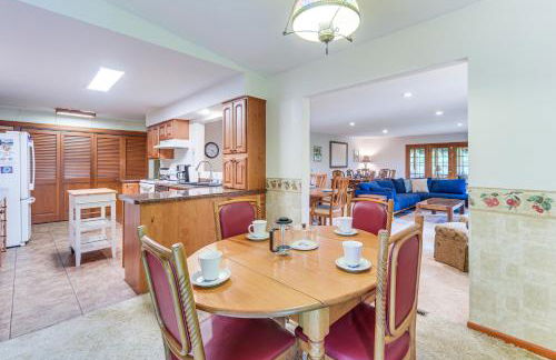 Lakeside Spooner Home with Game Room and Views! - Foto 8