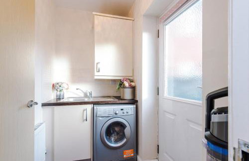 Driveway Stylish 3Bedroom Home in Middleton - Foto 8