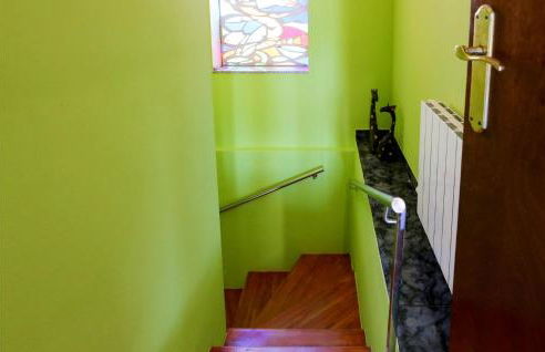 Nice Home In Sant Cebria De Vallalt - Foto 13