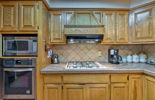 Cloudcroft Mtn Home with Patio, Walk to Golf Course! - Foto 12