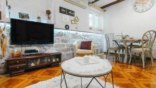 Apartments Bingo / One Bedroom - Photo 5