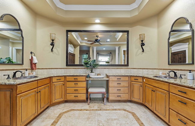 Hilltop Estate w/ Pool, Hot Tub, Fire Pit, Views Cleveland Vista by Avantstay - Foto 36