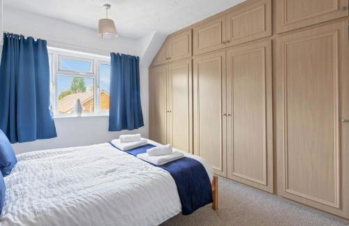 Awesome Games Room House! East Midlands Airport, Donington Park, with FREE parking - Foto 14