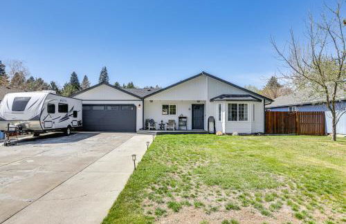 Family-Friendly Home with Fire Pit in Bend! - Photo 24