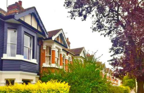 Family Studio Garden view 5min to Elizabeth Line - Foto 34