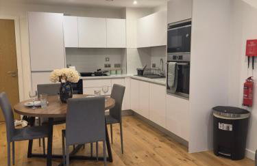 1 bed home away from home - Photo 5