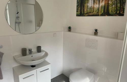 Gemütliches Appartement 4 - mit Küche und Bad zur Eigennutzung -Schuster Homes- - Foto 8