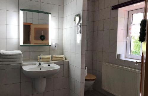 Ferienwohnung 1 vom Friesenhof Wieratal - Foto 13