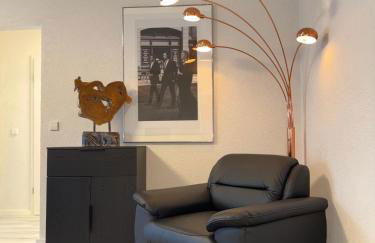 Familienfreundliche geräumige Design-Wohnung mit Balkon im Zentrum - APOLONIAliving - Foto 1