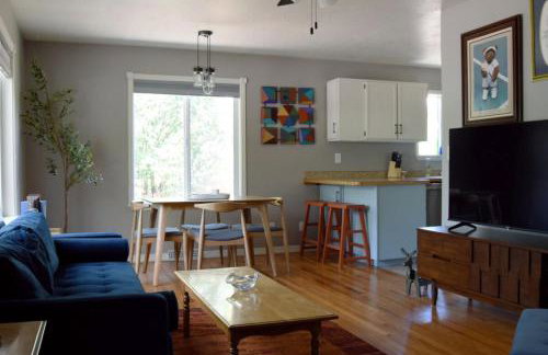 Spacious 4bed, super close to UM & Downtown, 2 living rooms - Foto 6