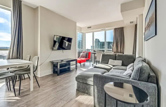 Lanterra Downtown Cn Tower - Photo 47