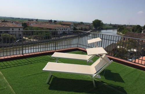 Palazzo Spada - Attico con terrazza vista fiume in centro - Foto 2